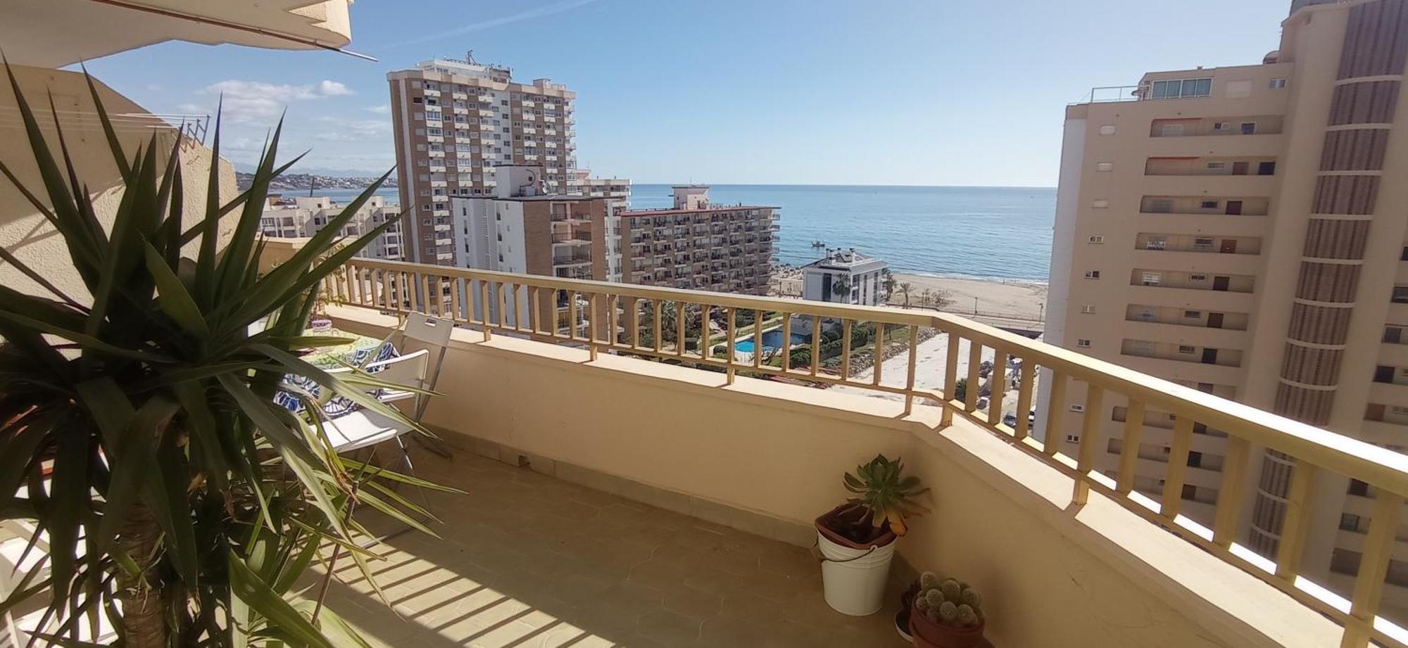 פואנגירולה Apartamento Frente Al Mar Paz Y Relax מראה חיצוני תמונה