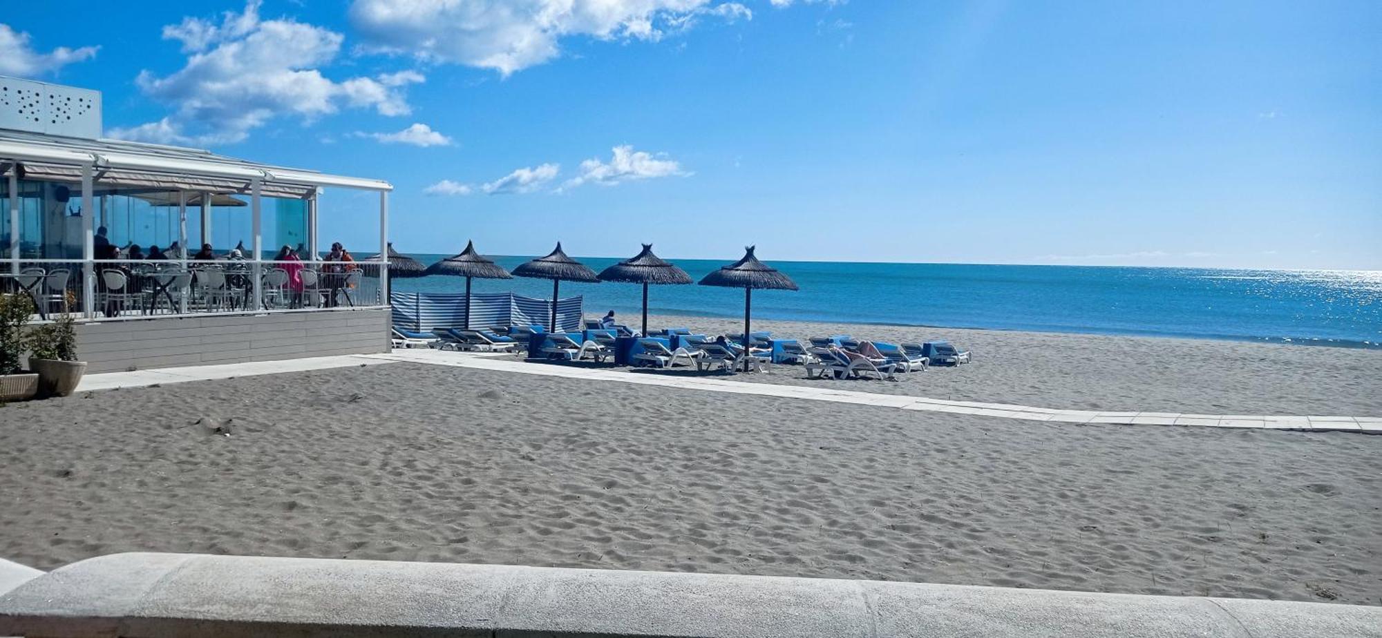 פואנגירולה Apartamento Frente Al Mar Paz Y Relax מראה חיצוני תמונה