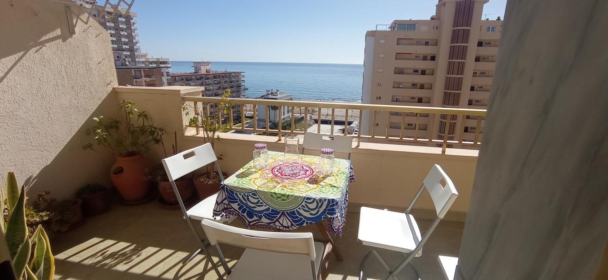 פואנגירולה Apartamento Frente Al Mar Paz Y Relax מראה חיצוני תמונה